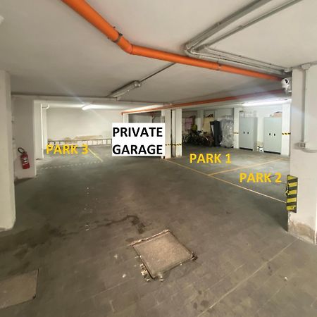 Fashion Apartment Gold Bologna With Jacuzzi & Car Garage Exterior photo