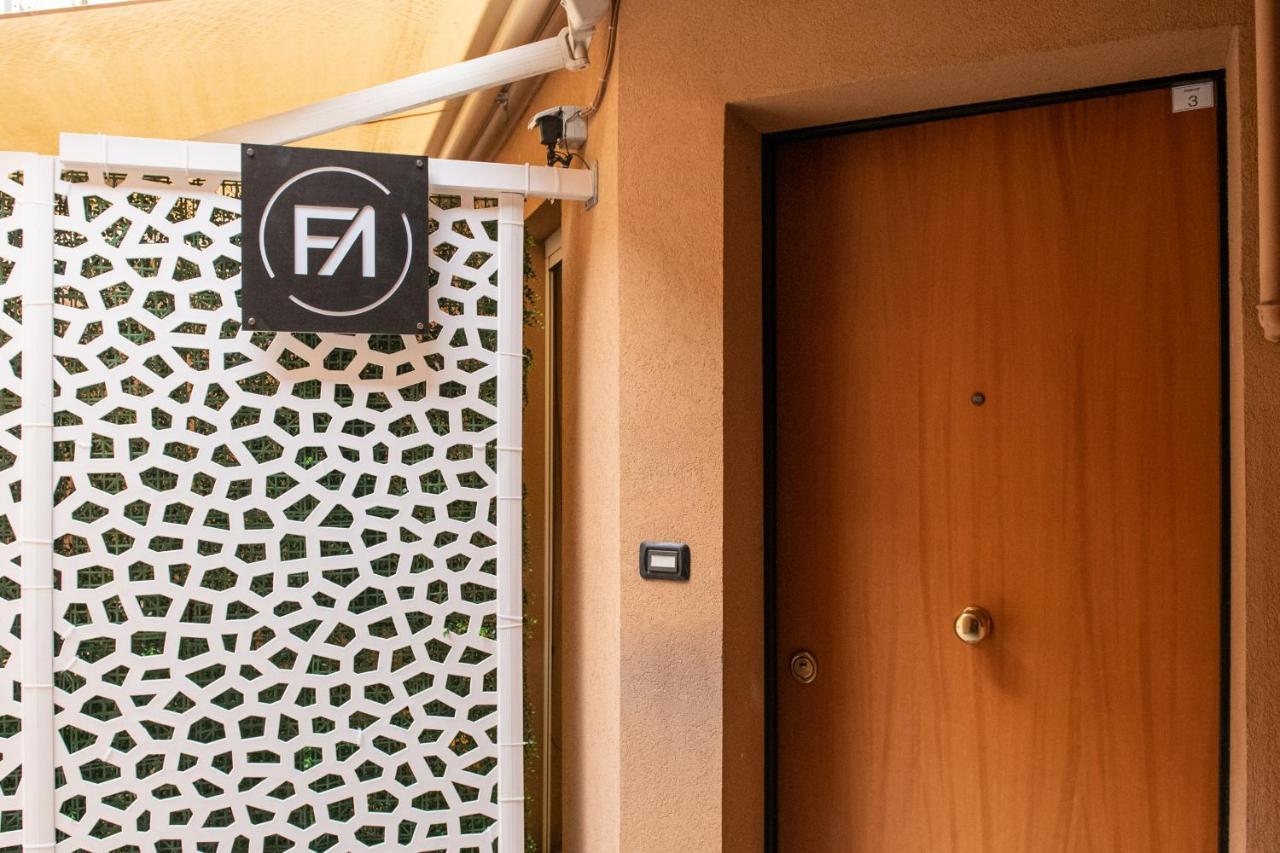 Fashion Apartment Gold Bologna With Jacuzzi & Car Garage Exterior photo